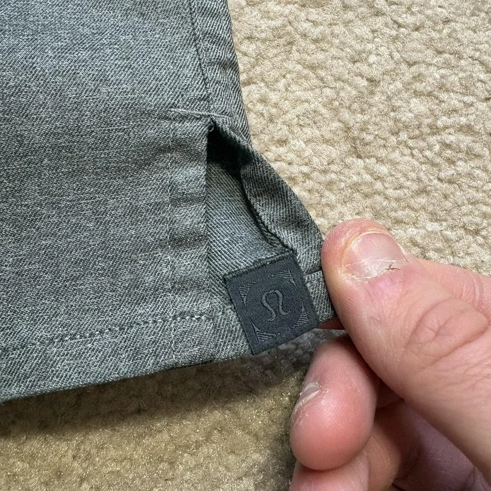 Lululemon‎ Shirt Mens Medium Gray Solid Button Up Long Sleeve Stretch Casual